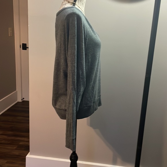 American Eagle top - Picture 13 of 15